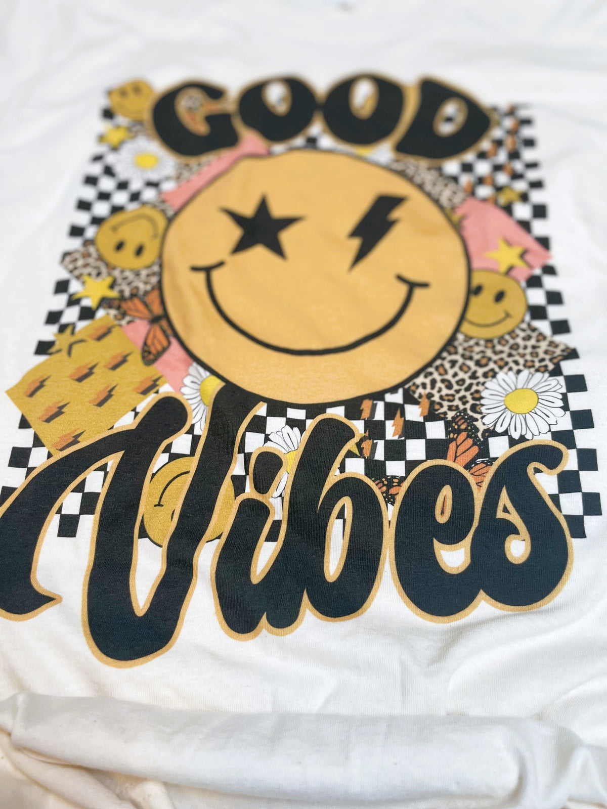 Good Vibes Tee Fifty – Four Boutique